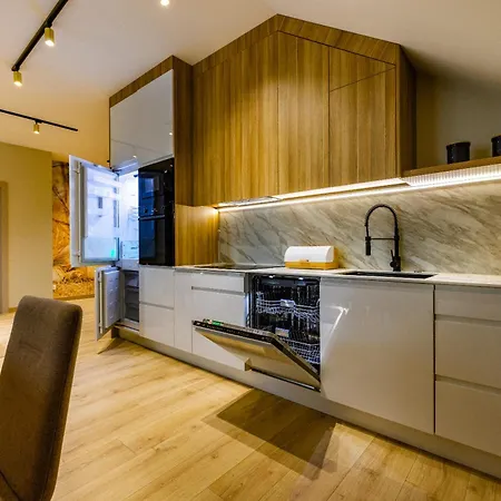 Zlote Piaski Apartman *